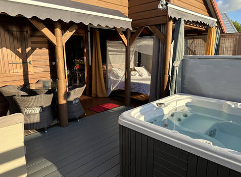https://img.hotelissima.com/medias/48935-x1920/_.jpg