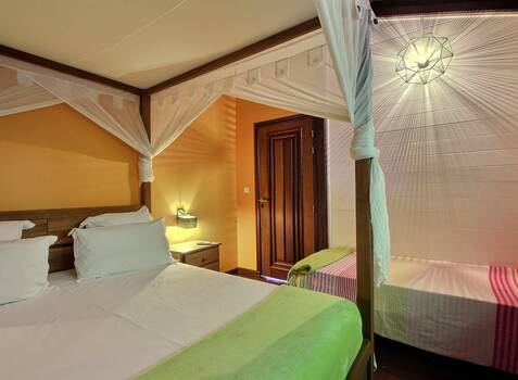 https://img.hotelissima.com/medias/48952-x1920/_.jpg