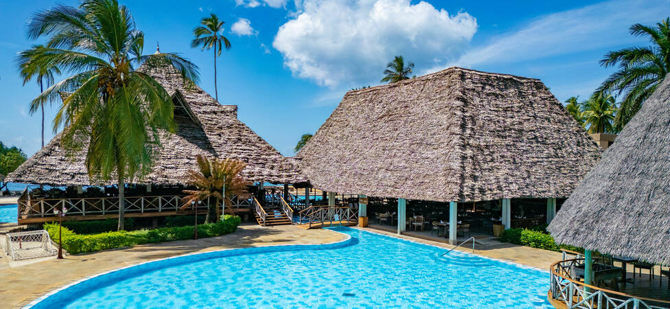 https://img.hotelissima.com/medias/48989-x1920/_.jpg