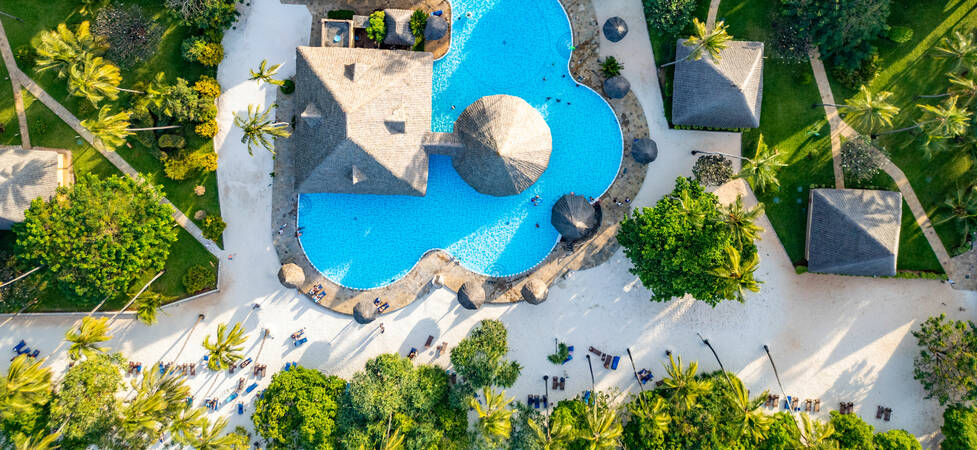 https://img.hotelissima.com/medias/48991-x1920/_.jpg