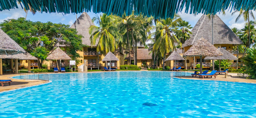 https://img.hotelissima.com/medias/48992-x1920/_.jpg