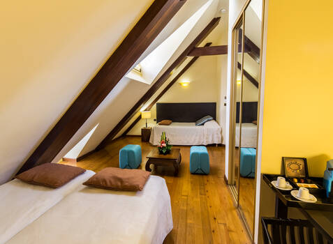 https://img.hotelissima.com/medias/49020-x1920/_.jpg