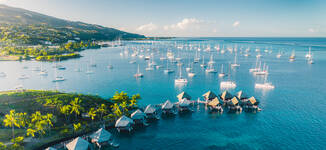 ic-tahiti---overwater-villas_55157816361_o-Grande%20vignette.jpg