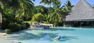 ic-tahiti---the-sand-bottom-pool_5817830102_o-Grande%20vignette.jpg