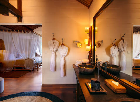 https://img.hotelissima.com/medias/49275-x1920/_.jpg