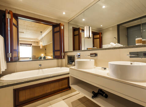 https://img.hotelissima.com/medias/49327-x1920/_.jpg