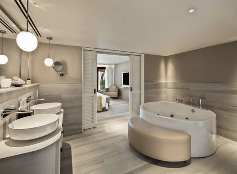 https://img.hotelissima.com/medias/49330-x1920/_.jpg