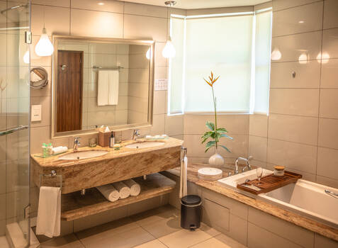 https://img.hotelissima.com/medias/49476-x1920/_.jpg