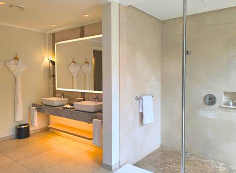 https://img.hotelissima.com/medias/49501-x1920/_.jpg