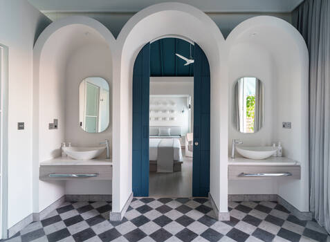 https://img.hotelissima.com/medias/49626-x1920/_.jpg