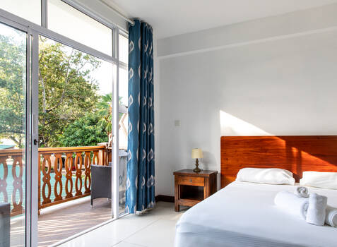 https://img.hotelissima.com/medias/49813-x1920/_.jpg