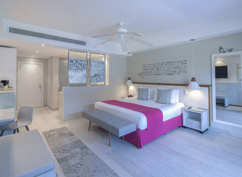 https://img.hotelissima.com/medias/49845-x1920/_.jpg