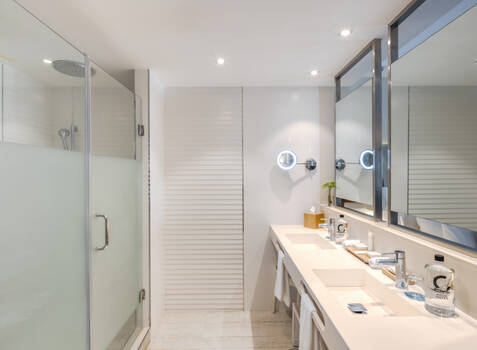 https://img.hotelissima.com/medias/49854-x1920/_.jpg