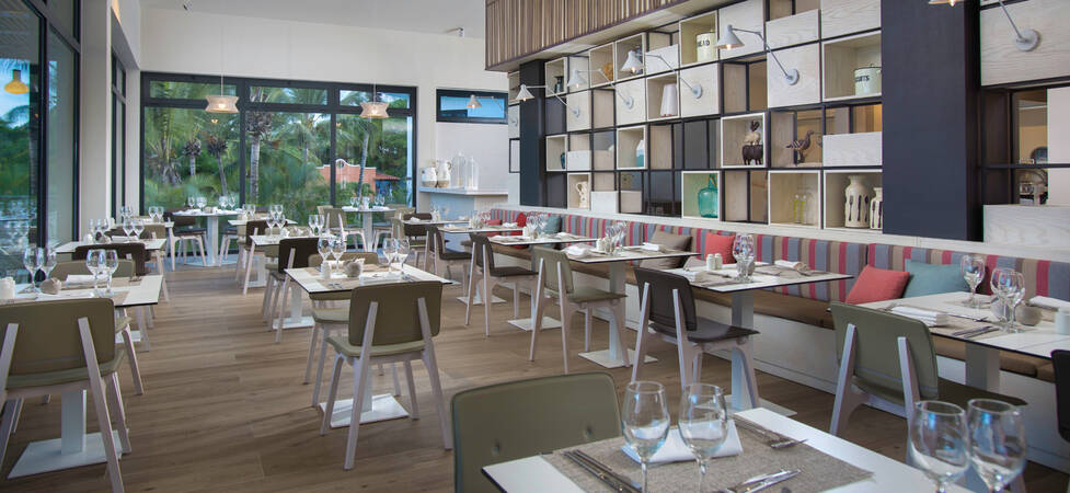 https://img.hotelissima.com/medias/49887-x1920/_.jpg