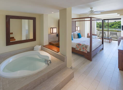 https://img.hotelissima.com/medias/49950-x1920/_.jpg