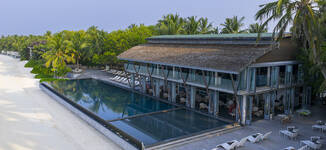Niva%20Kuramathi%20Maldives%20-%20Laguna%20Bar%20(6)-Grande.jpg