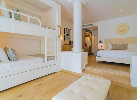 https://img.hotelissima.com/medias/50139-x1920/_.jpg
