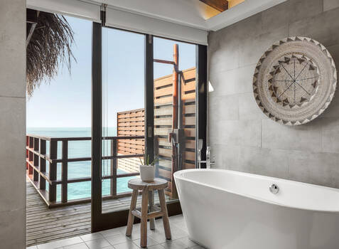 https://img.hotelissima.com/medias/50181-x1920/_.jpg