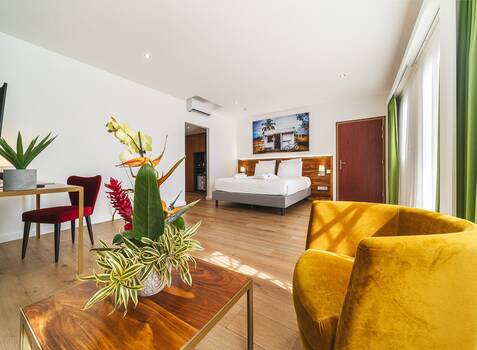 https://img.hotelissima.com/medias/50700-x1920/_.jpg