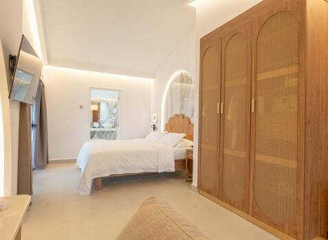 https://img.hotelissima.com/medias/50837-x1920/_.jpg