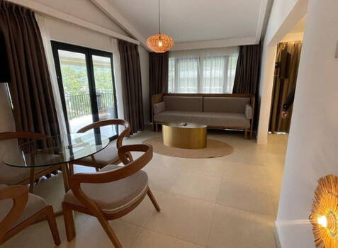 https://img.hotelissima.com/medias/50843-x1920/_.jpg