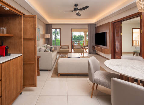https://img.hotelissima.com/medias/50858-x1920/_.jpg